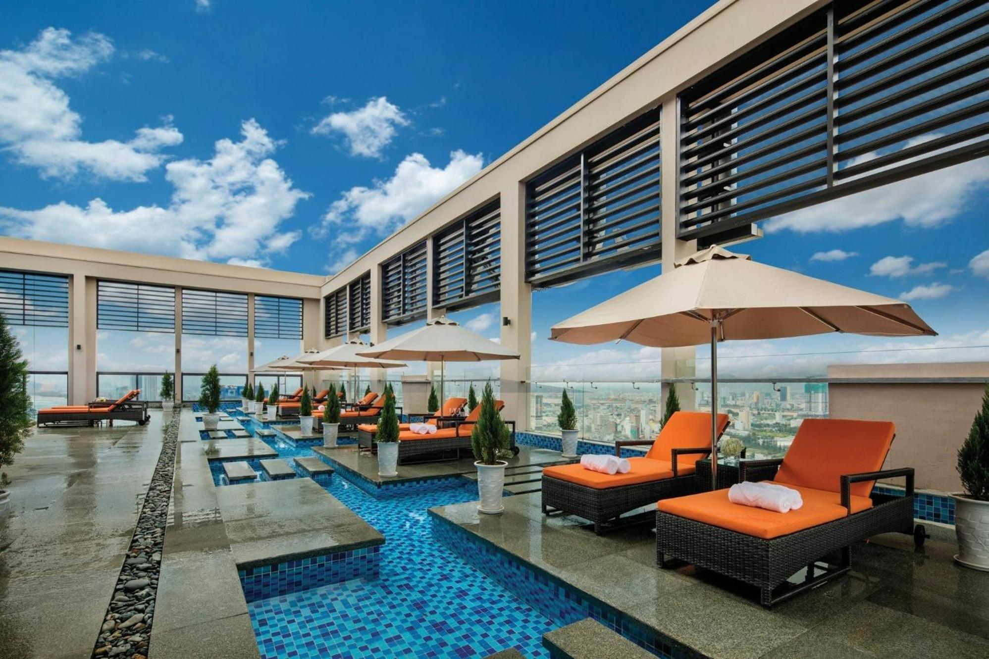 Luxury Apartment - Rooftop Swimming Pool - Beach Front - Hinata Apartment Đà Nẵng Extérieur photo